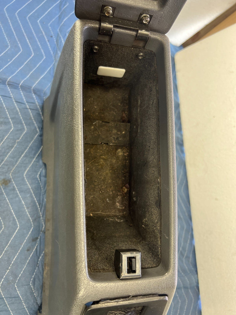 1992-1995 Volvo 940 740 Center Console Assembly Arm Rest Storage Gray OE #3178EM