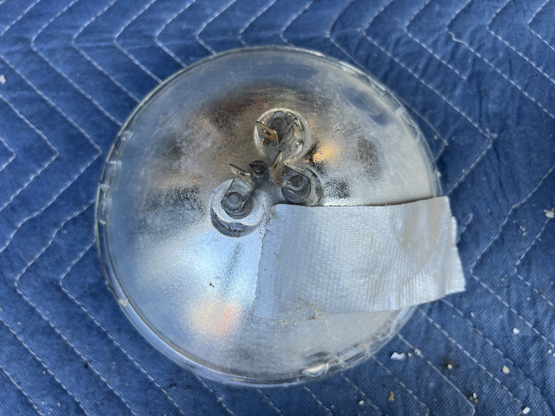 1973 Volvo 140 142 - Headlight Set PN: 686437