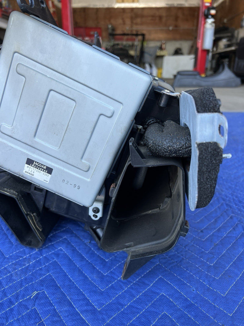 1998-2003 Jaguar XJR XJ8 X308 Heater Box Assembly Heat & AC Climate HVAC #4635E