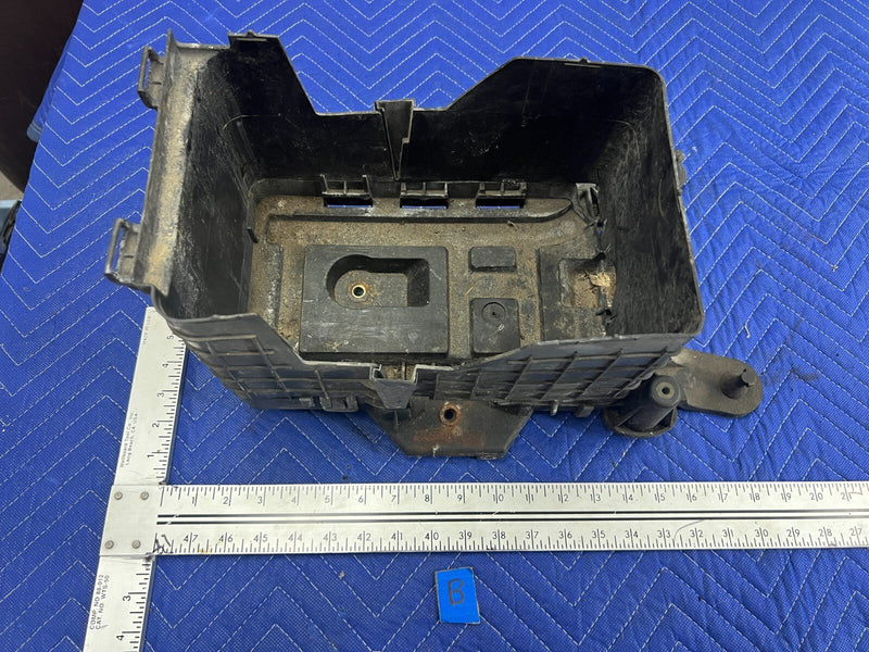 2006-2010 VW Jetta 2.5L Volkswagen Battery Tray Housing Cover 1K0915333C OE#96MC