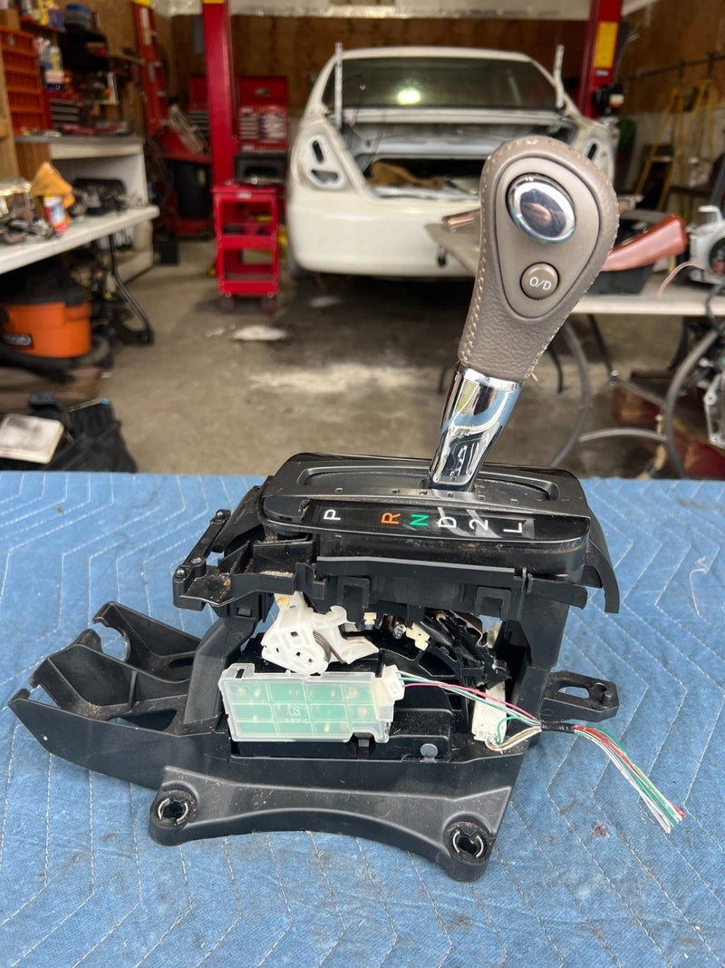 2002-2006  Toyota Camry  Automatic Floor Gear Shifter  Assembly OEM #107DU