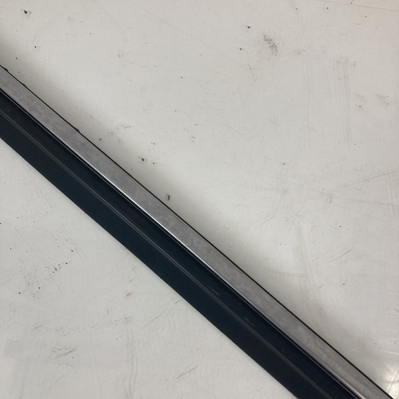 1981-1985 Volvo 240 245 Front Right Fender Belt Line Trim Passenger OEM