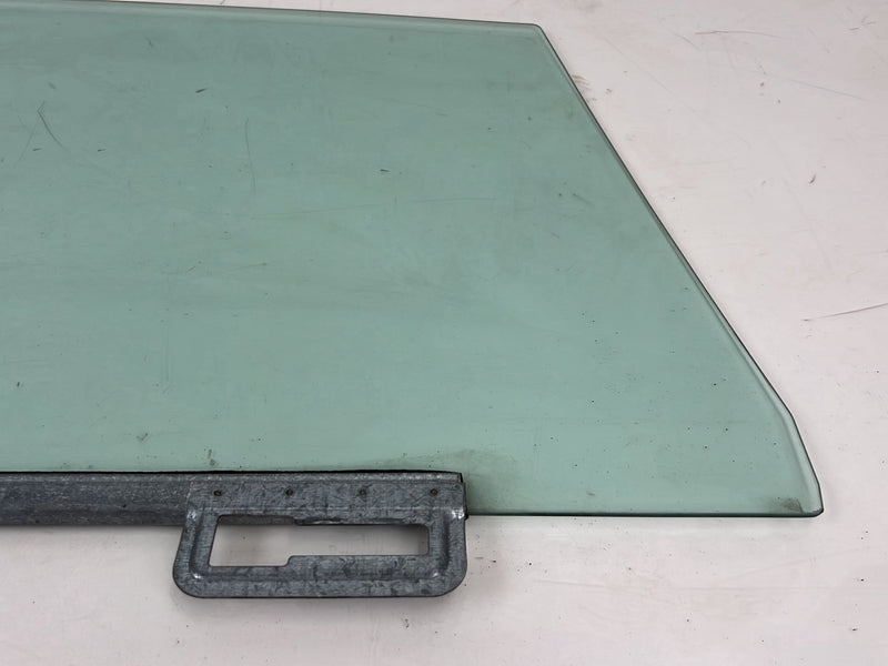1986-1993 Volvo 240 244 Rear Passenger Right Window Glass 43R-001105 OEM #5580EM