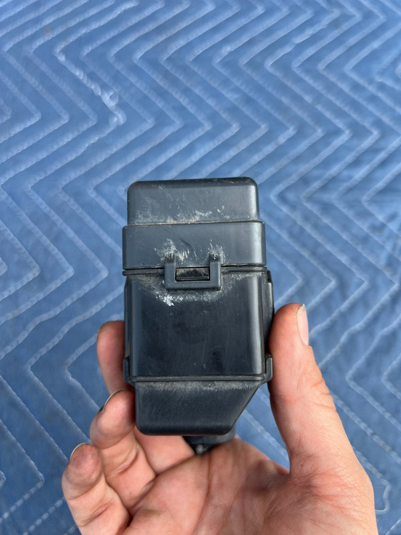 2010-2013 Suzuki SX4 Hatchback Relay Power Box Junction OEM #1307CN