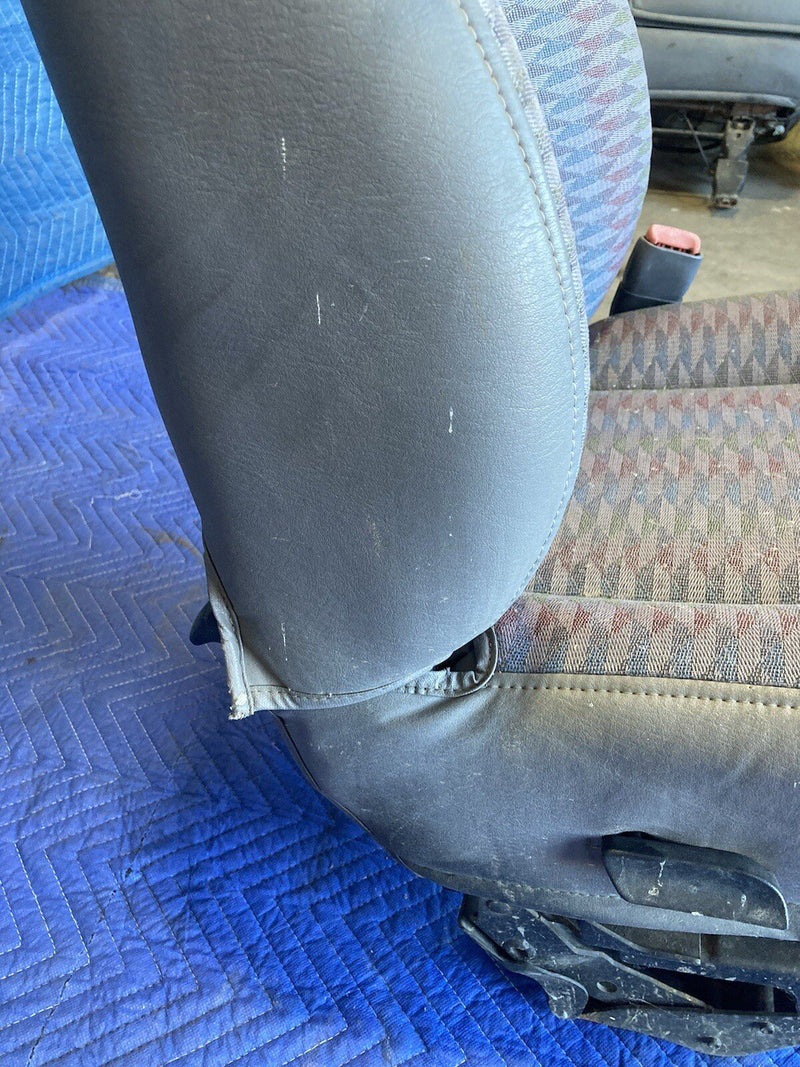 1997-2002 Jeep Wrangler TJ Front Passenger Right RH Bucket Seat OEM #3253M