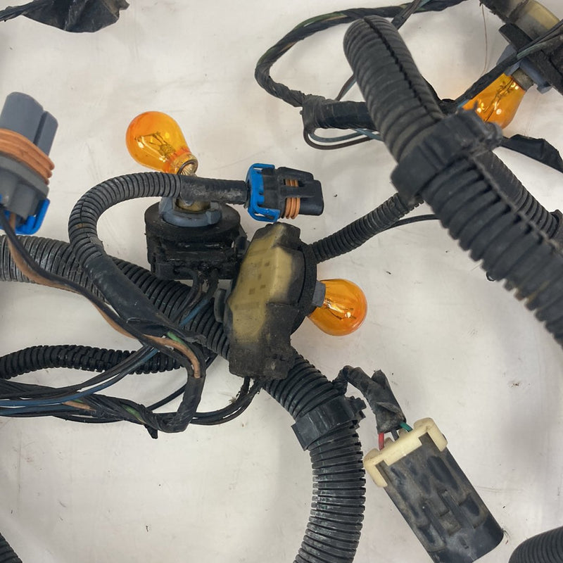 1995-1998 Chevrolet Silverado 2500 GMT400 Wiring Harness Front Bumper Light OEM