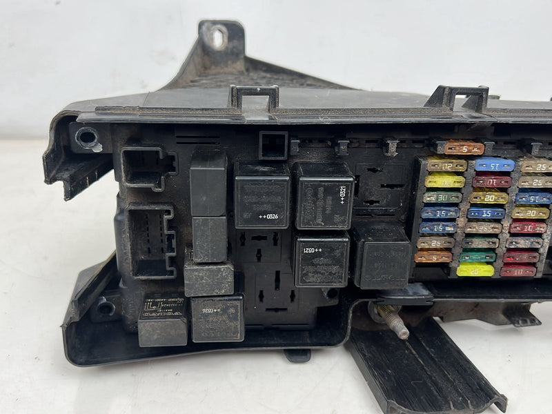 2004-2007 Volvo S60R V70R Engine Fuse Box Relay Junction 9494210 OEM #5739EM