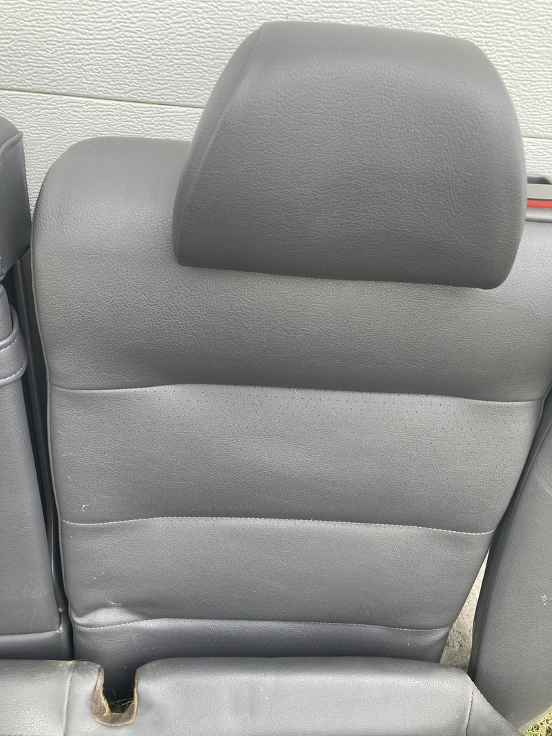 2001-2005 Volkswagen Passat Rear Seat Black Sedan OEM #5531M