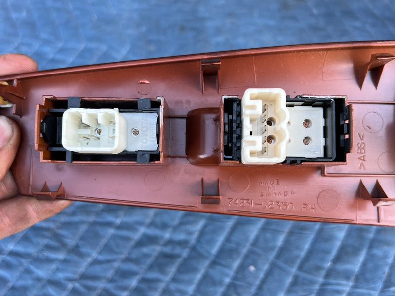 2003-2008 Toyota Corolla Front Passenger RH Door Window Switch Wood OEM #3337EM