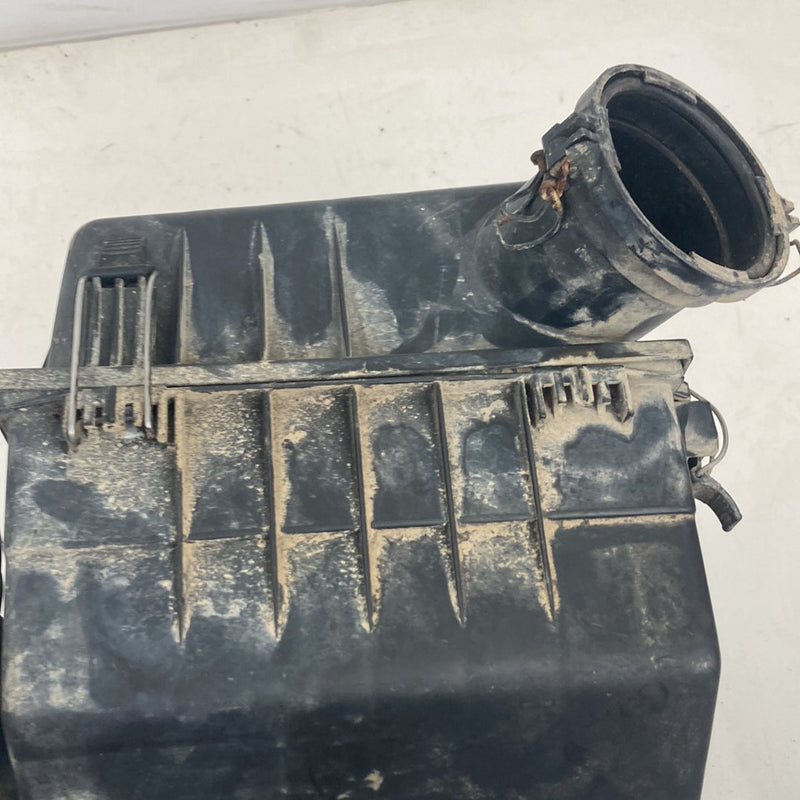 1999-2004 Land Rover Discovery II L550 Air Cleaner Box Intake OEM #5071M