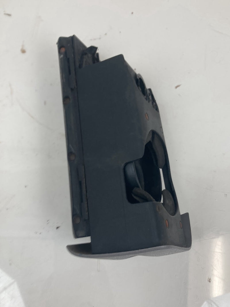 1996 Chevrolet Silverado GMT800 - Dash Cup Holder PN: 15725716