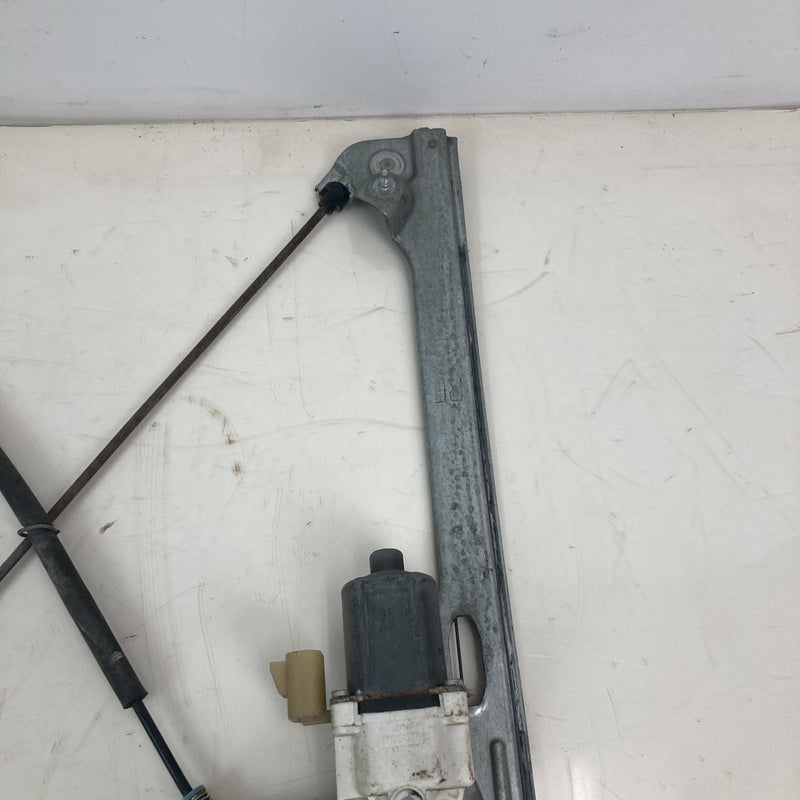 2014-2020 Chevrolet Silverado 1500 Front Right Window Regulator OEM #5575M