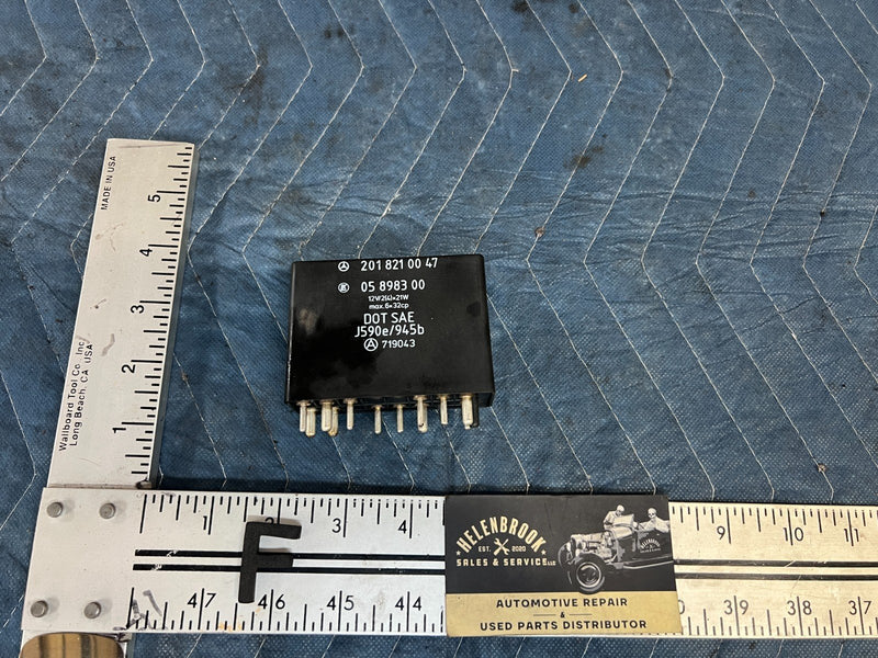 1986-1995 Mercedes 300D W124 Turn Signal Flasher Relay Control Module OE #2781EM
