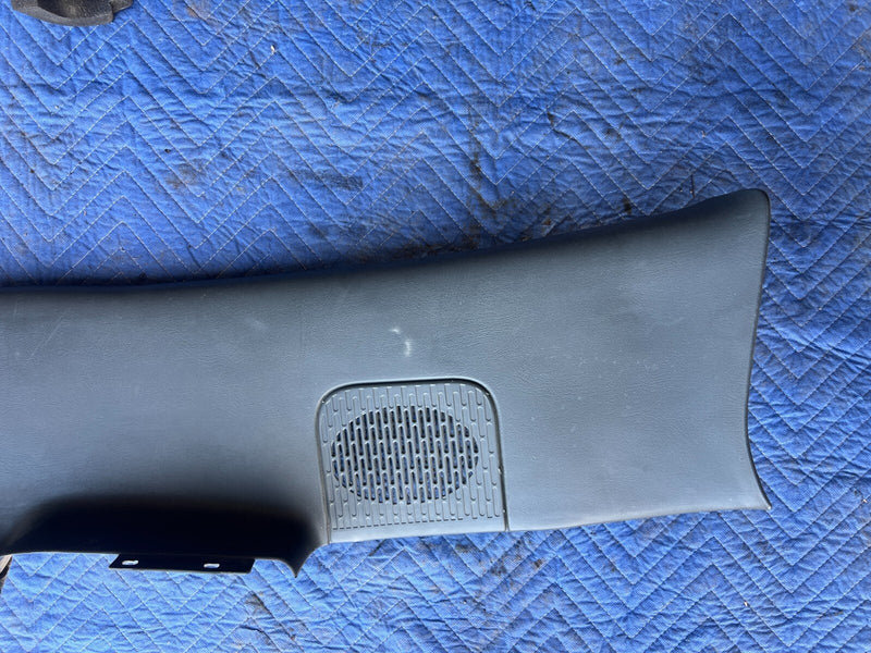 1999-2002 Chevy Silverado GM 1500 2500 B Pillar Trim Gray OEM #1839CN
