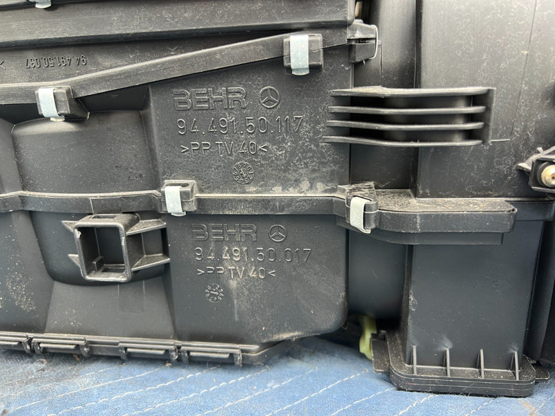 1998-2003 Mercedes W210 E320 HVAC Climate Heater Core Blower Box OEM #4726EM