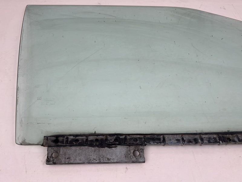 1990-1992 Volvo 740 745 940 Front Passenger Right RH Window Glass OEM #5970EM