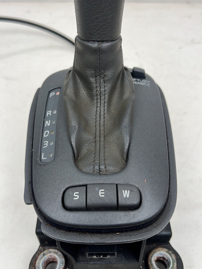 1998-2000 Volvo V70 S70 Automatic Shifter Assembly OEM