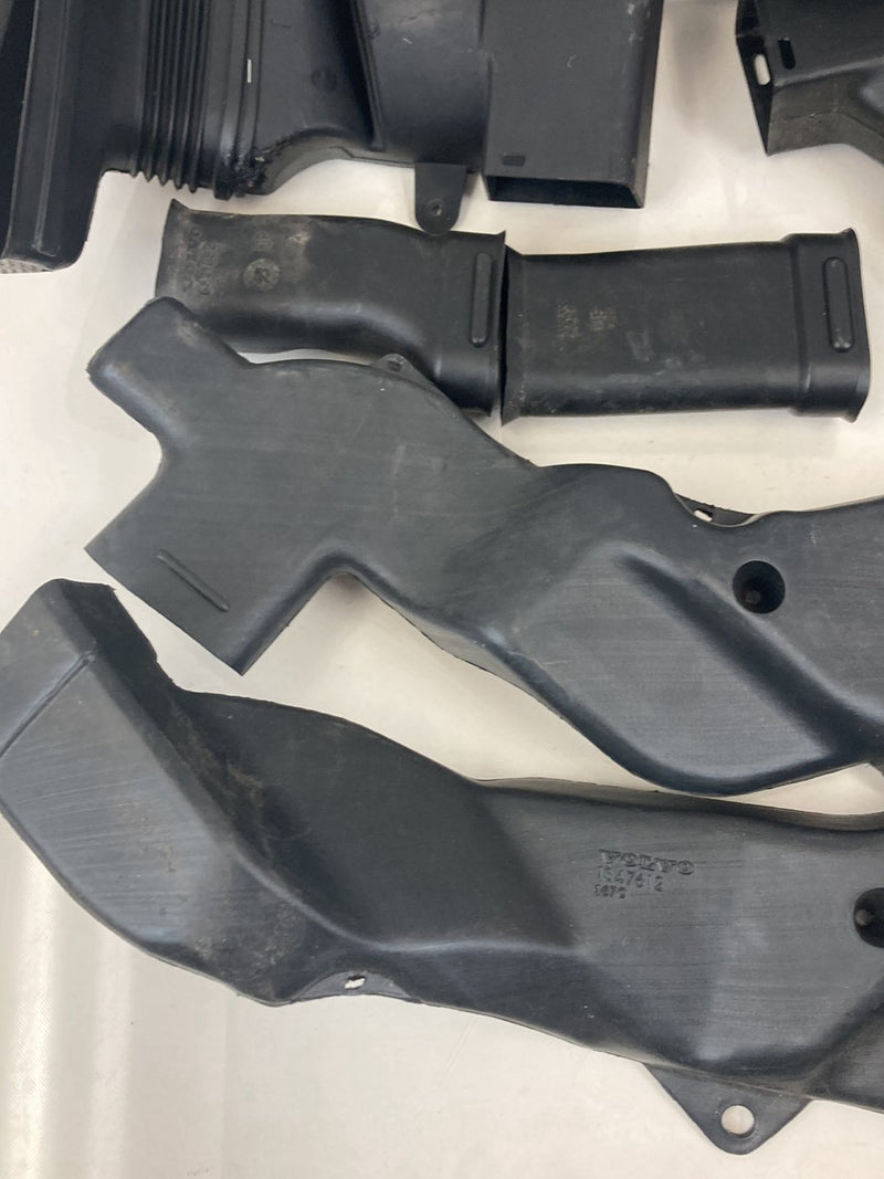 1992 Volvo 940 944 - HVAC Air Duct Set PN: 1347612 1347611 6841082 3506424 352240 1347754