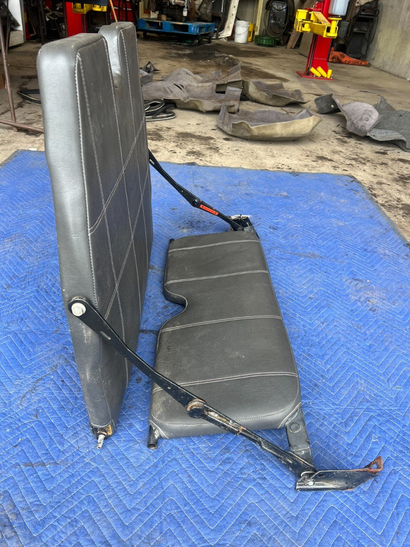 1992-1995 Volvo 940 740 3rd Row Booster Seat Assembly Charcoal RARE OEM #3293EM