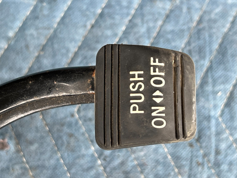 2002-2006  Toyota Camry Emergency Parking Brake Pedal Assembly OEM #118DU