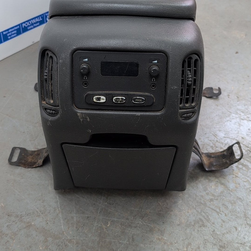 2003-2006 Chevy Tahoe Suburban Center Console Assembly Black OEM Rear Audio