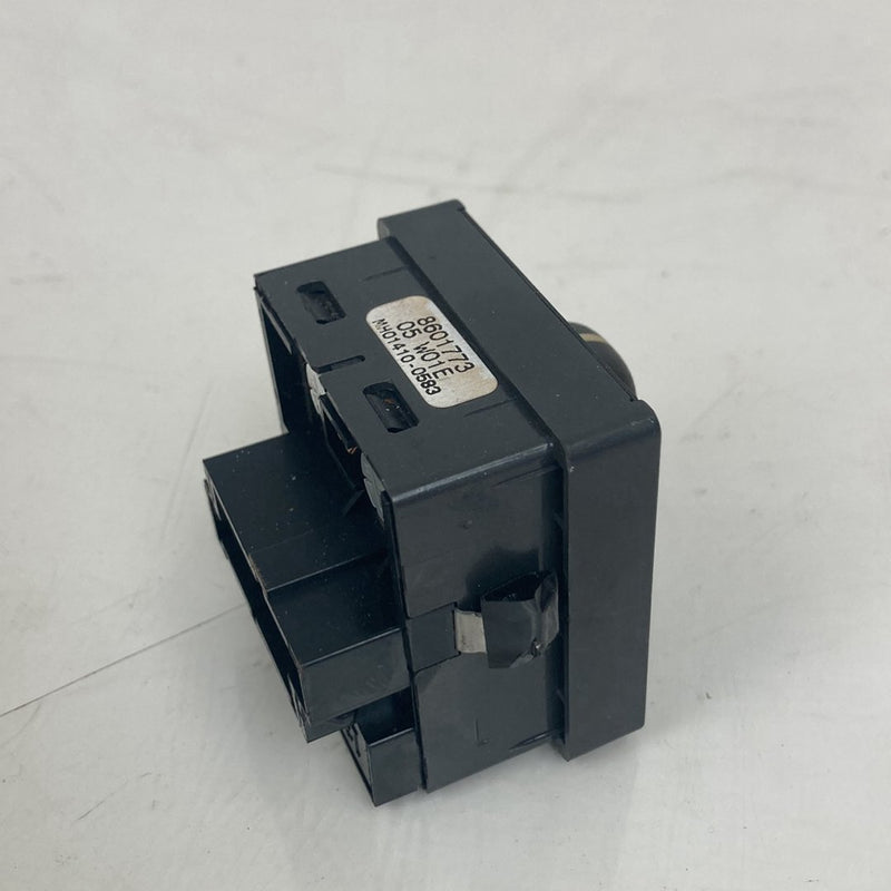 1998-2000 Volvo V70 Headlight Switch Knob 8601773 OEM #5158M