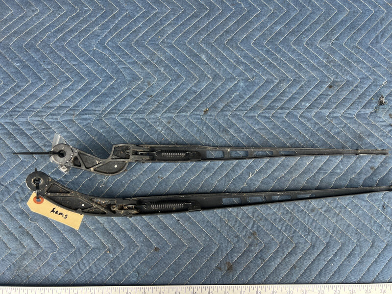 2005-2011 Audi A6 Left + Right Windshield Wiper Arm Pair 4F1 955 407 B OEM #48ZJ