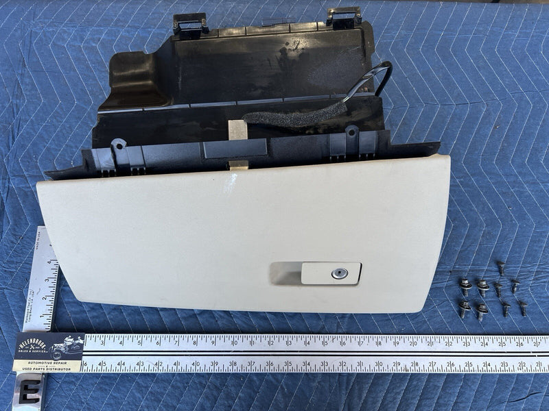 2008-2013 Volvo XC70 S80 Glove Box Assembly Tan Storage 39891971 OEM #4319E