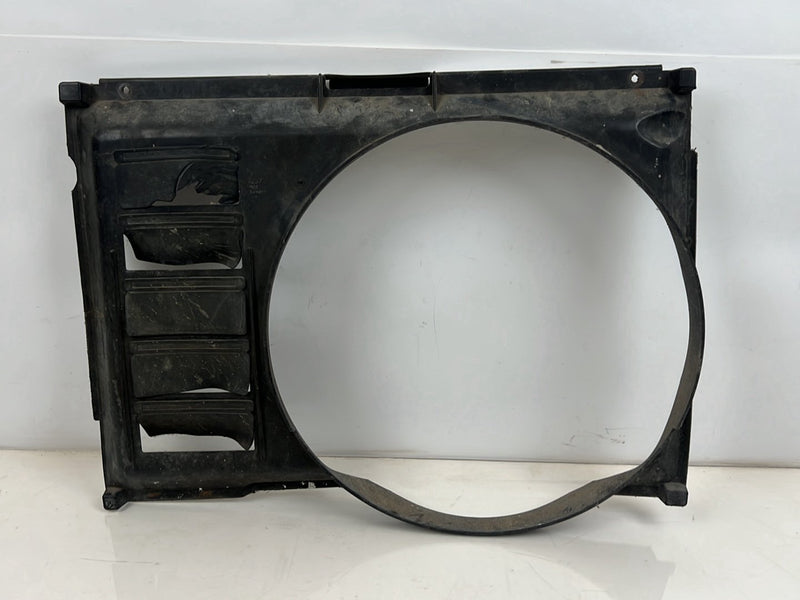 1975-1980 Volvo 244 240 Fan Shroud Cover Trim 1257371 OEM #5389EM