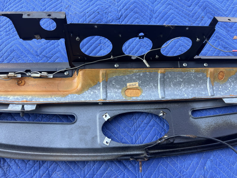 1967-1974 Volvo 140 142 Dash Pad Dashboard Trim Black OEM #5080EM