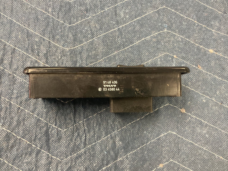 1992-1995 Volvo 940 945 740 Front Passenger Right Door Window Switch OEM #6410EM