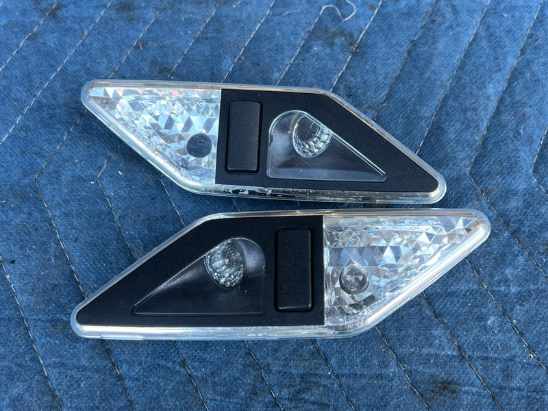 2000-2005 BMW 330xi 325xi E46 Rear Right & Left Dome Light Lamp Pair OEM #4796EM