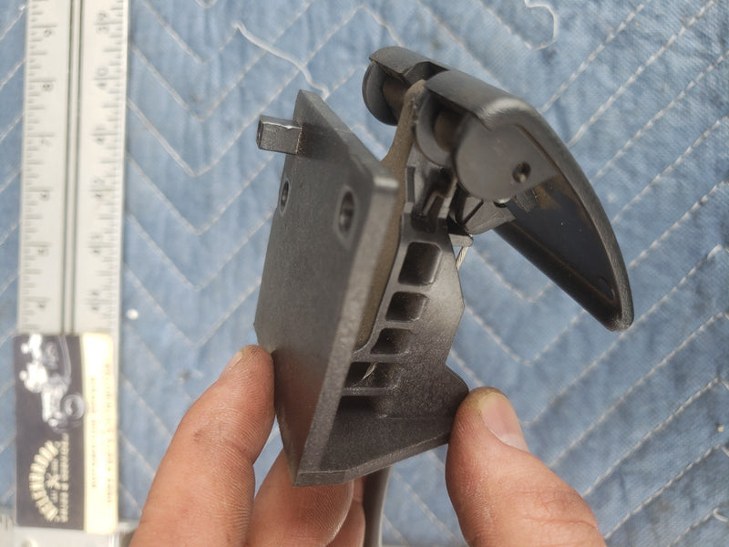 2000-2005 Chevy Impala Trunk Control Lever Release OEM #2160CN