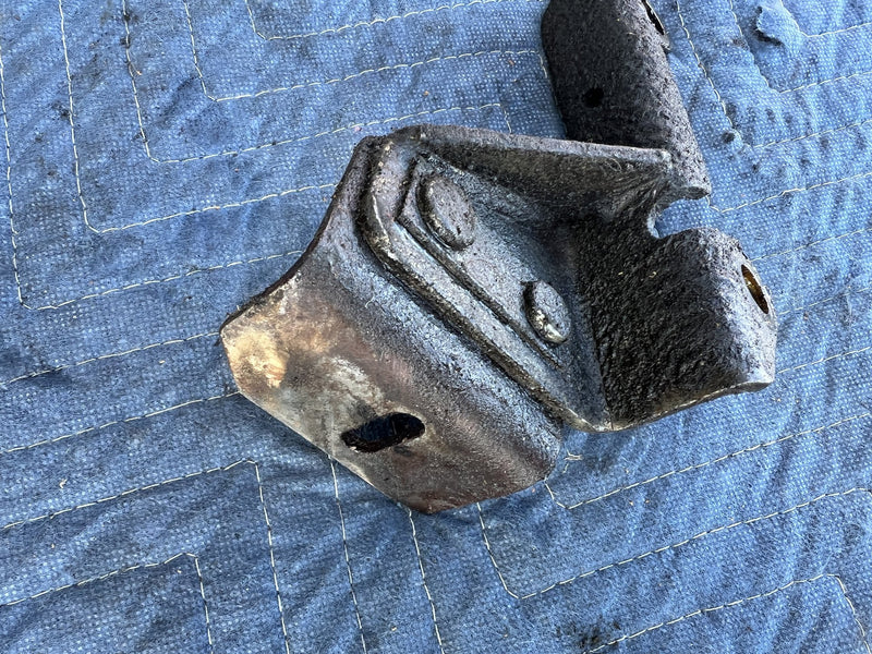1978 Volvo 240 242 - Transmission Mount