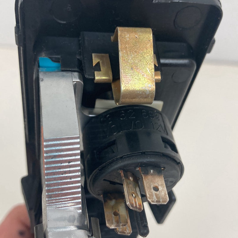 1992 Volvo 940 944 - Headlight Switch PN: 1125-02 1362698 3515810