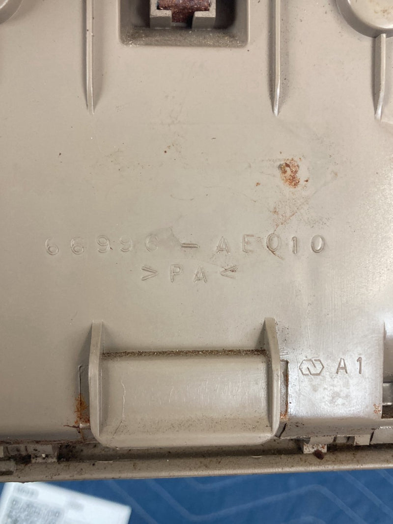 2000 Toyota Sienna L10 - Unknown PN: 66996-AE010