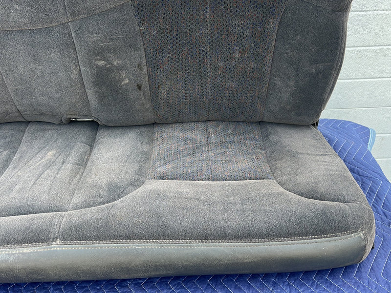 1999-2006 Chevrolet Silverado GMC Ext Cab Rear Bench Seat Gray Cloth OEM #5495EM
