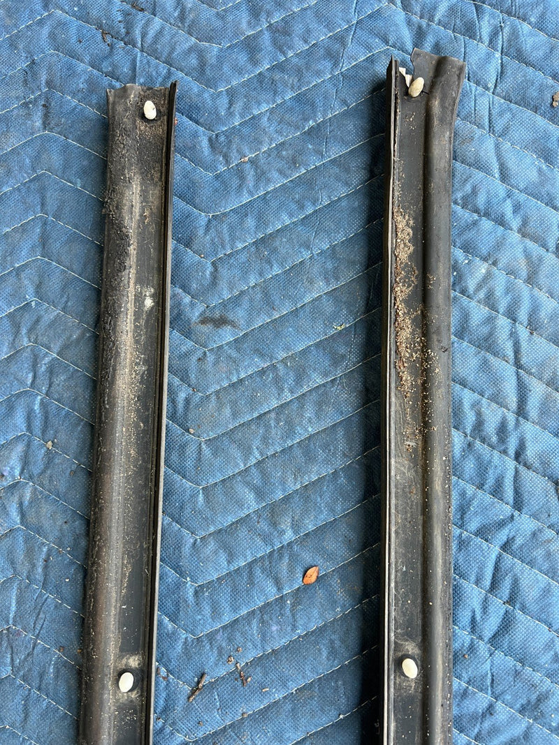 1986-1995 Mercedes 300D W124 Right Left Lower Rocker Panel Trim Pair OEM #2634EM