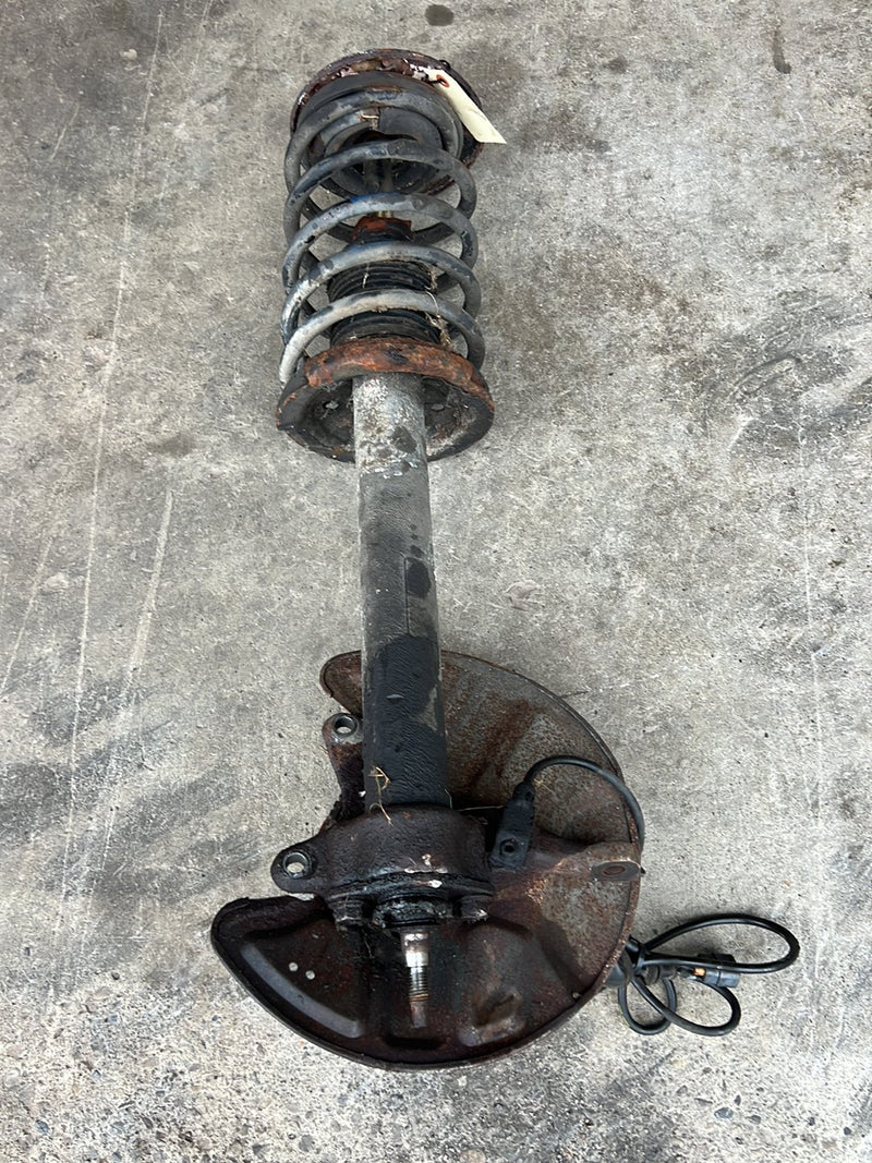 1990-1992 Volvo 740 745 940 Front Left Strut Shock w/ Hub Assembly OEM #5994EM