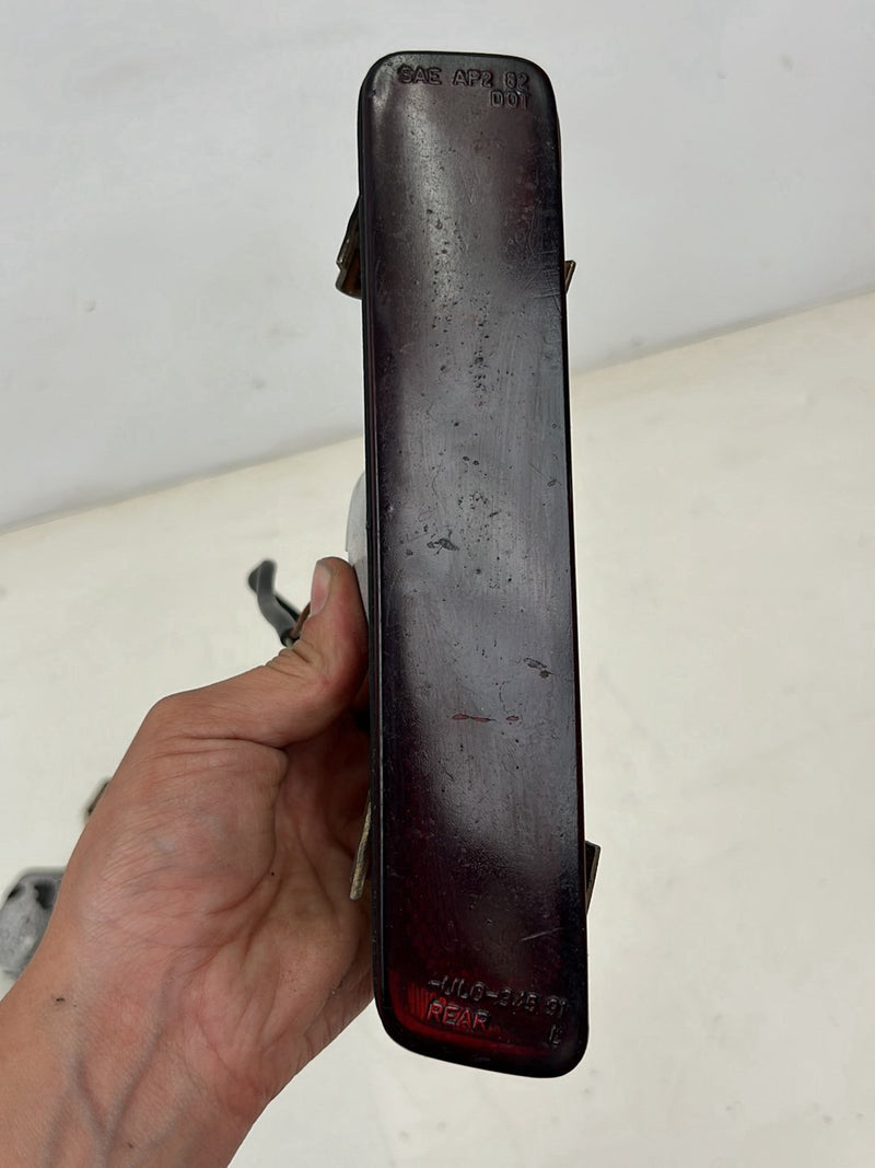1983-1985 Porsche 944 Rear Right Left Marker Light Lamp Pair 944631426 OEM #5541EM