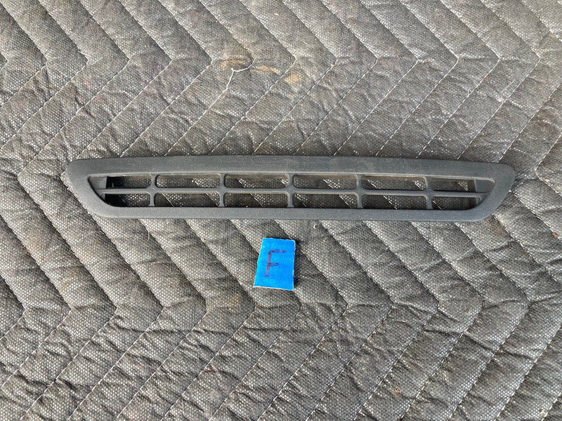 1982-1994 BMW E30 318i 325i 1884474 Sedan Rear Shelf Grille Vent Trim OEM #2139M