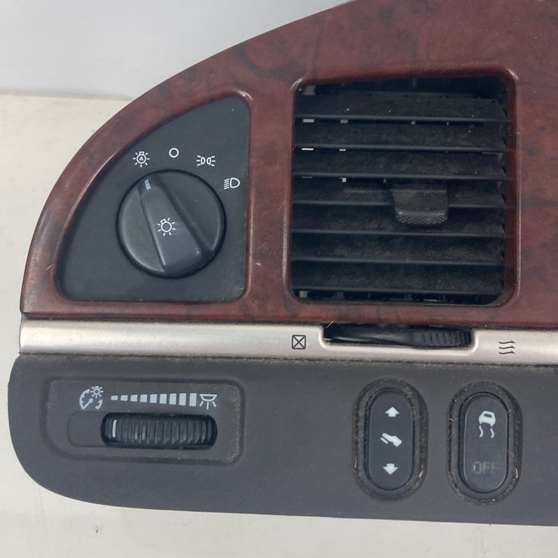 2002-2005 Lincoln Town Car Signature Dash Trim 3W1X54044D70 OEM #5125M