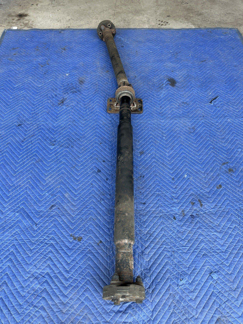 1998-2003 Jaguar XJR XJ8 X308 Center Driveshaft Assembly w/Flex Joint OEM #4740E