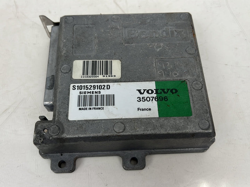 1990-1992 Volvo 740 745 940 Ignition Control Module EZK 3507696 OEM #5874EM