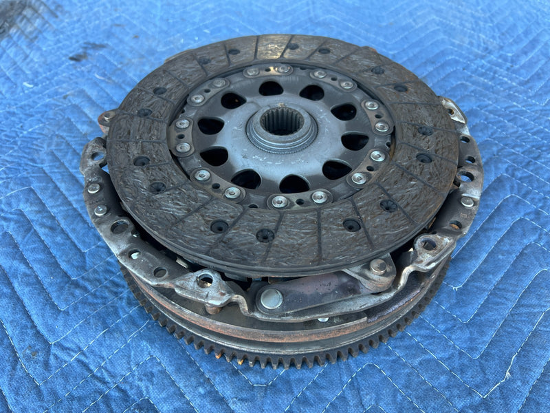 2000-2005 BMW 330xi 325xi E46 Flywheel & Clutch Assembly Manual Trans OE #4839EM
