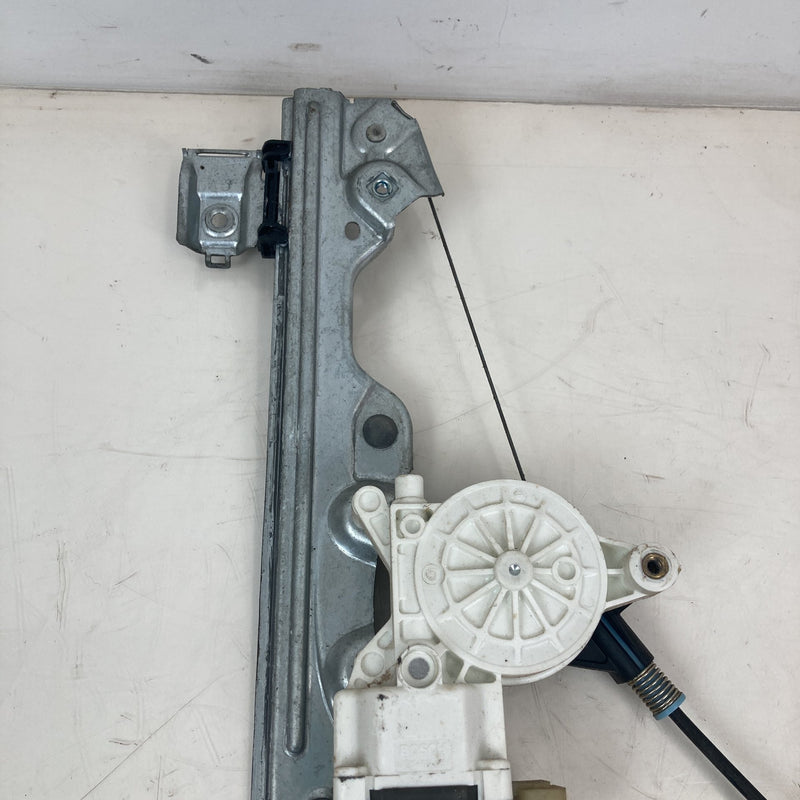 2014-2020 Chevrolet Silverado 1500 Front Right Window Regulator OEM #5576M