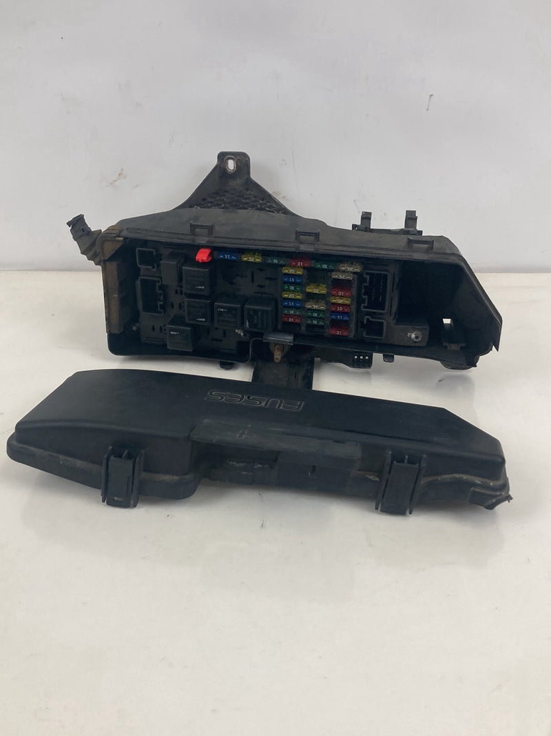 2005 Volvo XC90 I 275 Engine Fuse Box 9494210 9494211 OEM #4830M