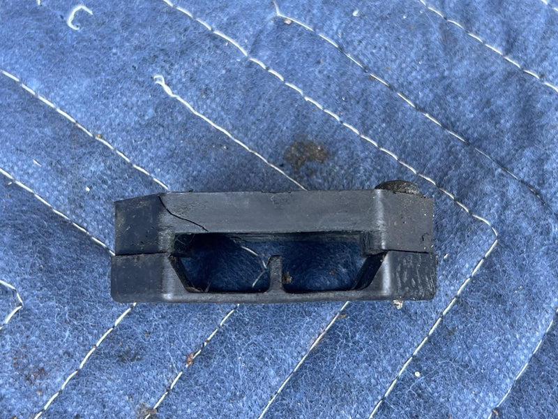 1973 Volvo 140 142 - Battery Fuse Box