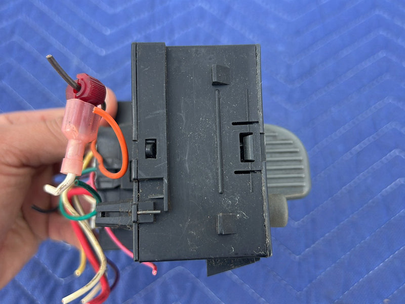 Chevrolet Silverado - Headlight Switch PN: 15687019