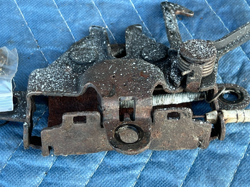 2003-2008 Toyota Corolla Front Hood Latch Engine Bonnet Lock Assembly OE #3343EM